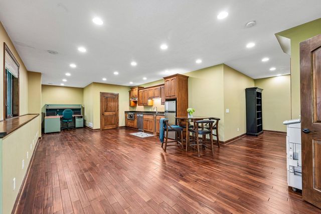 18658 Ponderosa Court, Eden Prairie, MN 55347