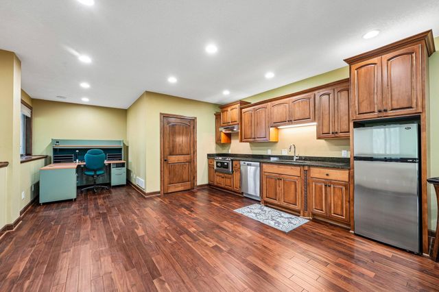18658 Ponderosa Court, Eden Prairie, MN 55347