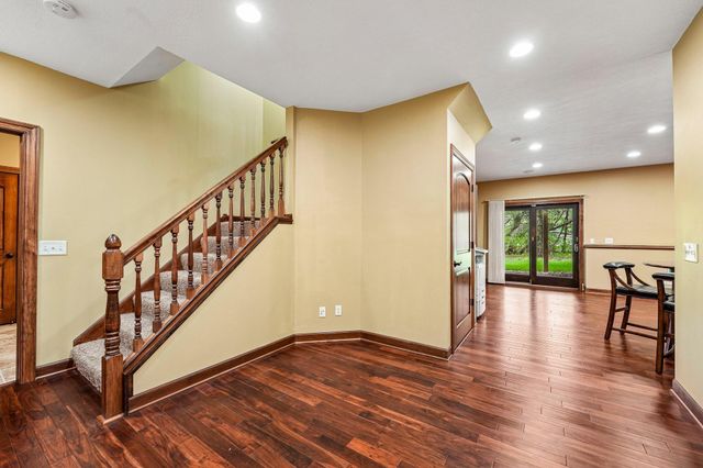 18658 Ponderosa Court, Eden Prairie, MN 55347