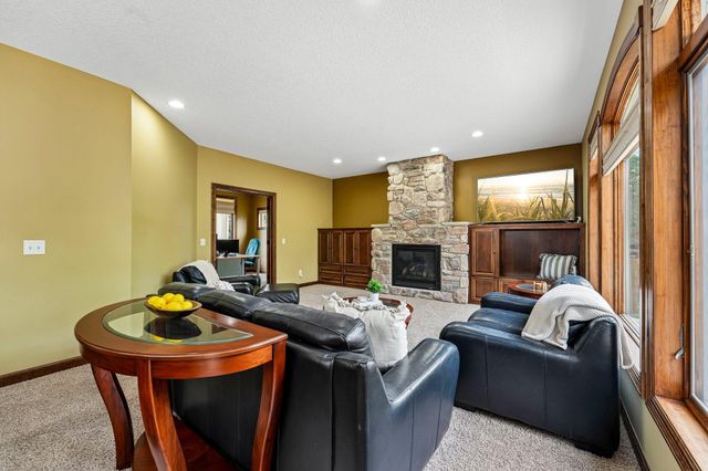18658 Ponderosa Court, Eden Prairie, MN 55347