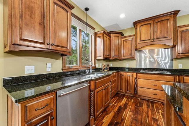 18658 Ponderosa Court, Eden Prairie, MN 55347