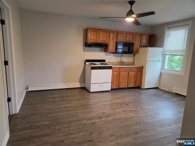 7007 Park Avenue, Guttenberg, NJ 07093