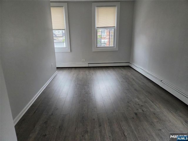 7007 Park Avenue, Guttenberg, NJ 07093