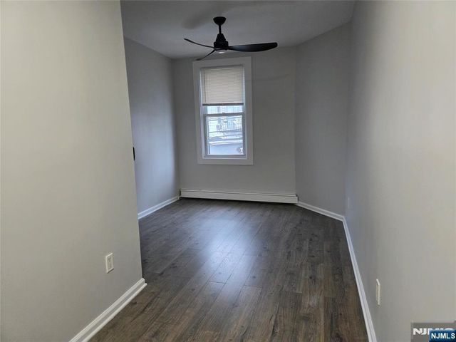 7007 Park Avenue, Guttenberg, NJ 07093
