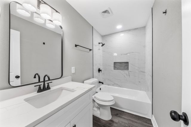 2616 Windsor Lane, Pasadena, TX 77506