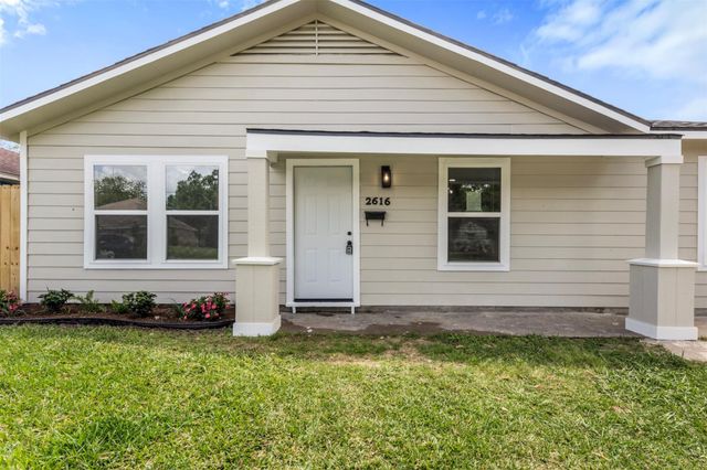 2616 Windsor Lane, Pasadena, TX 77506