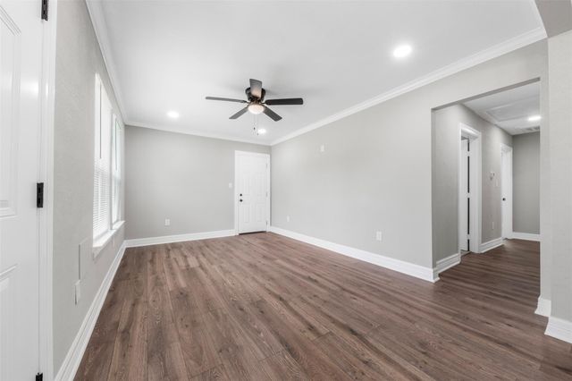 2616 Windsor Lane, Pasadena, TX 77506