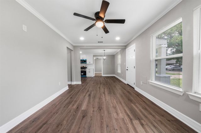 2616 Windsor Lane, Pasadena, TX 77506