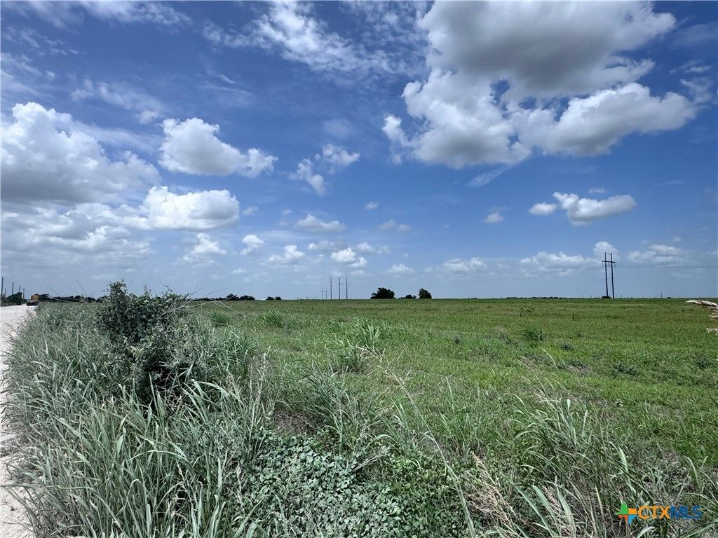35 IH, Jarrell, TX 76537