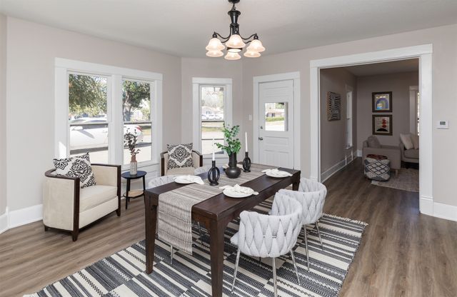 400 4th Street SE, Altoona, IA 50009