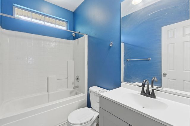 2646 Churchill Dr, Thompsons Station, TN 37179