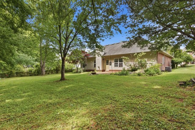 2646 Churchill Dr, Thompsons Station, TN 37179