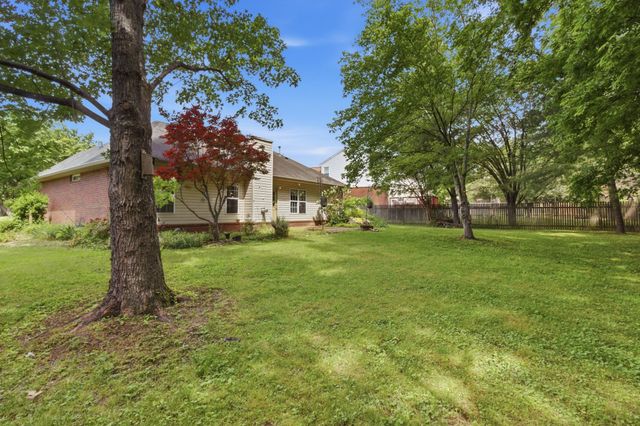 2646 Churchill Dr, Thompsons Station, TN 37179