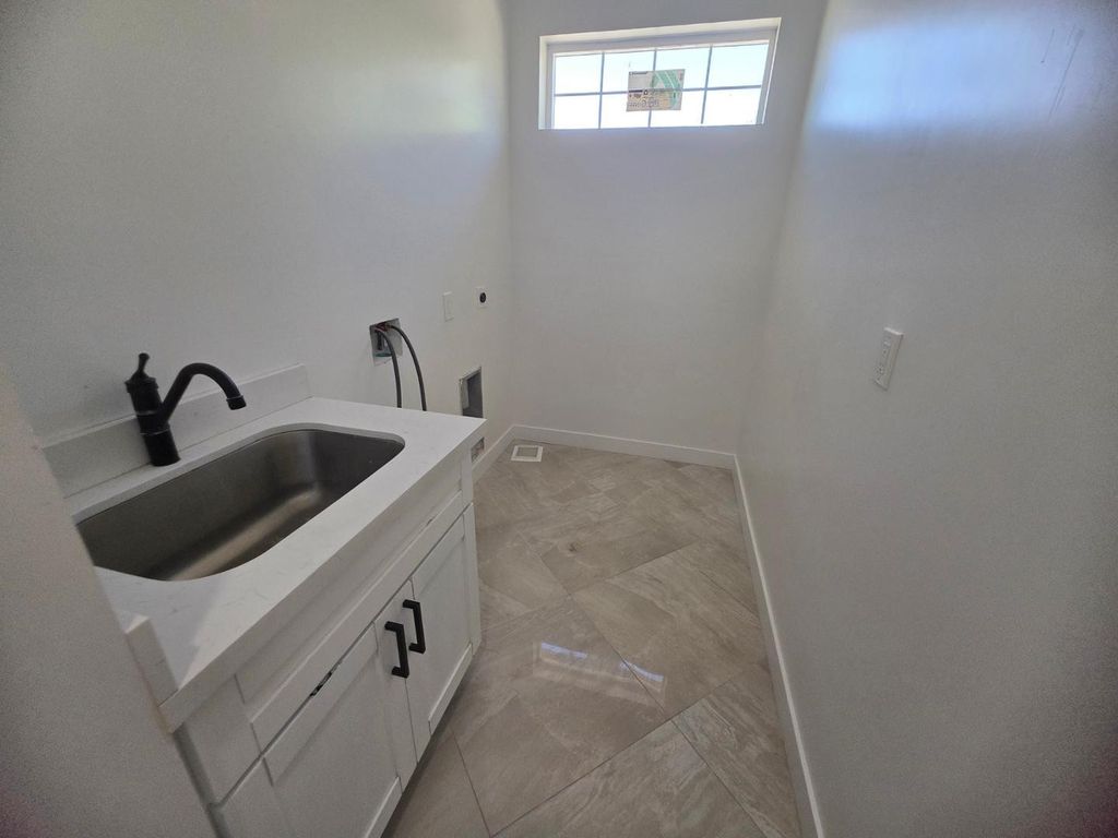 13736 W Maryland Avenue, Litchfield Park, AZ 85340