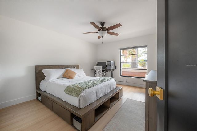 4709 GLENAIRE COURT, Tampa, FL 33624