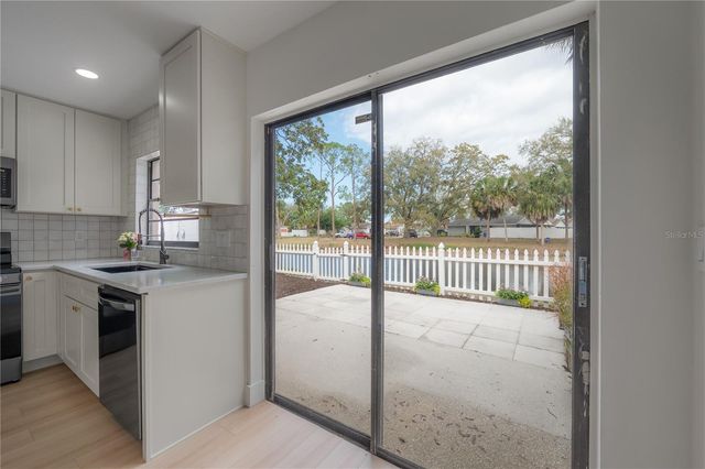 4709 GLENAIRE COURT, Tampa, FL 33624