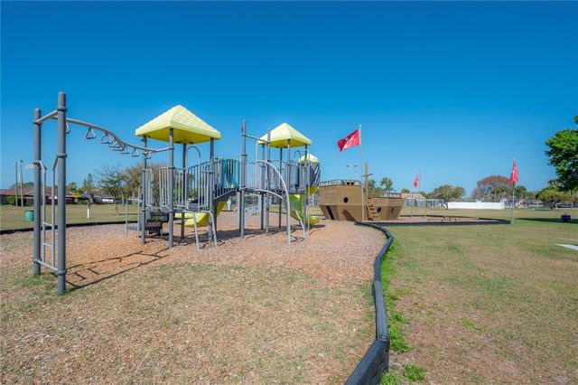 4709 GLENAIRE COURT, Tampa, FL 33624