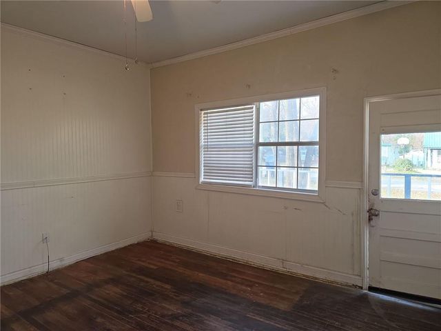 115 N Britt Street, Siloam Springs, AR 72761
