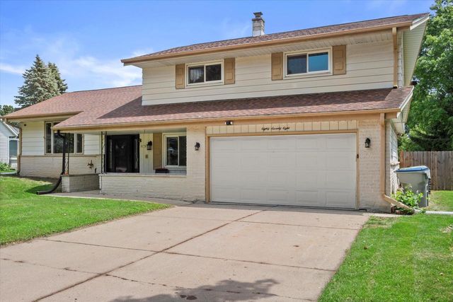 8078 N Celina STREET, Milwaukee, WI 53224