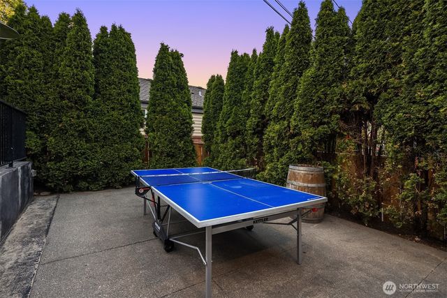 4720 NE 47th Street, Seattle, WA 98105