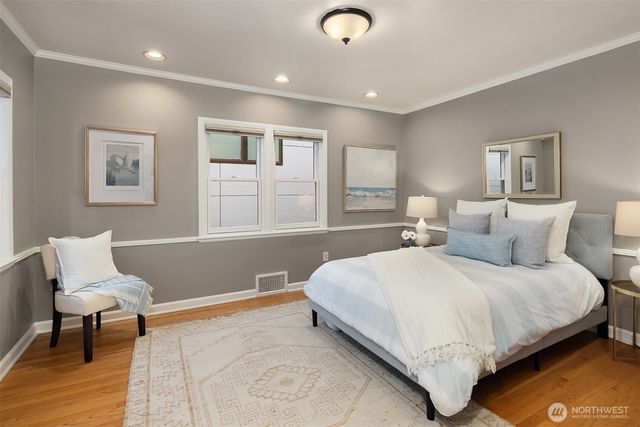 4720 NE 47th Street, Seattle, WA 98105