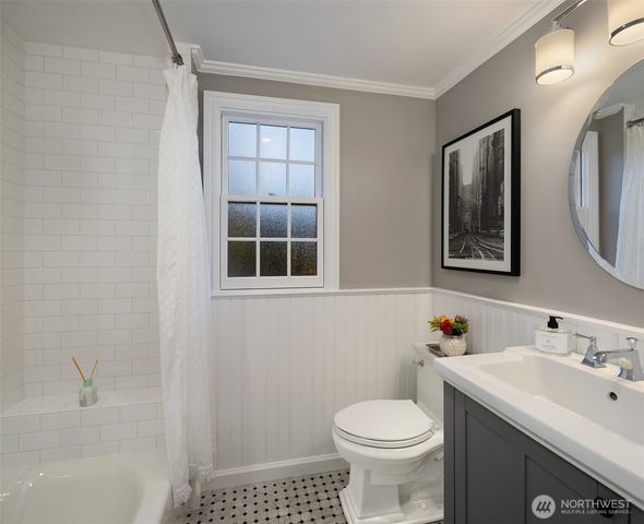 4720 NE 47th Street, Seattle, WA 98105