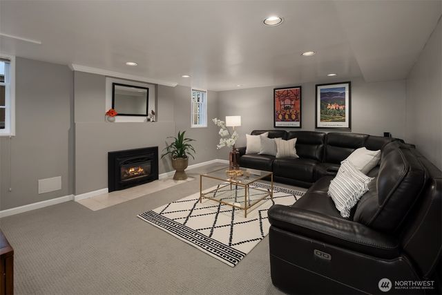 4720 NE 47th Street, Seattle, WA 98105