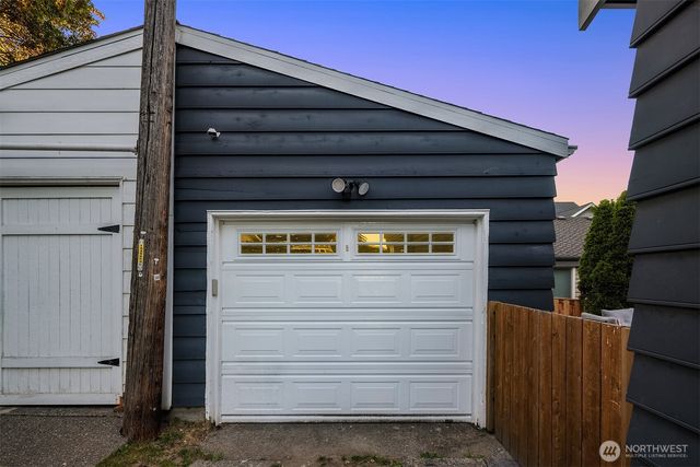 4720 NE 47th Street, Seattle, WA 98105