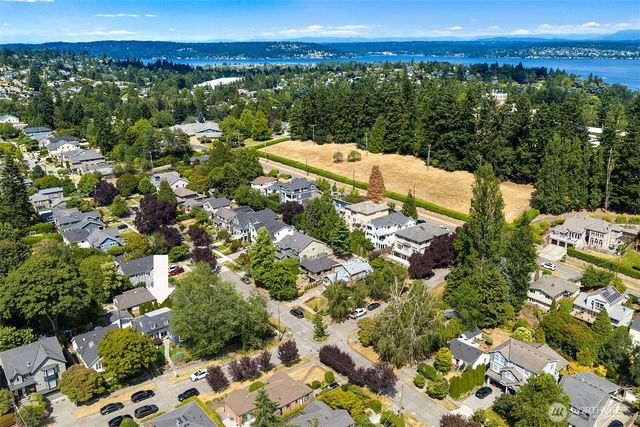 4720 NE 47th Street, Seattle, WA 98105