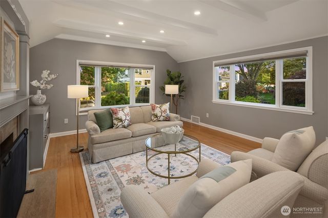4720 NE 47th Street, Seattle, WA 98105