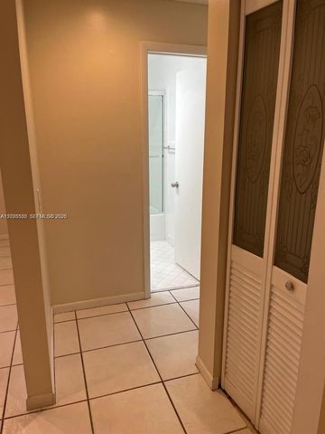 1294 Seagrape Cir, Weston, FL 33326
