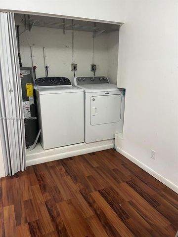 1294 Seagrape Cir, Weston, FL 33326