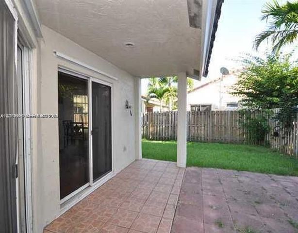 1294 Seagrape Cir, Weston, FL 33326