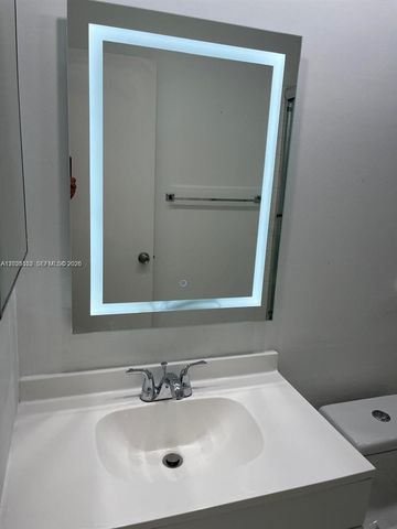 1294 Seagrape Cir, Weston, FL 33326