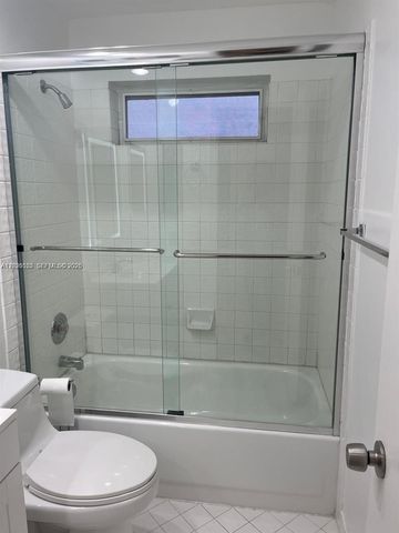 1294 Seagrape Cir, Weston, FL 33326