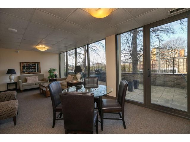 207 5th Avenue SW 802, Rochester, MN 55902