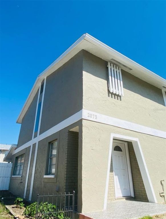 2073 LOMA LINDA WAY N, Clearwater, FL 33763