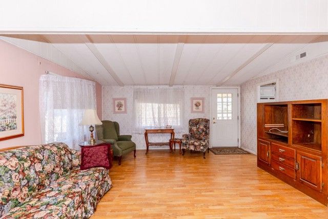 4280 Solano Road, Phelan, CA 92371