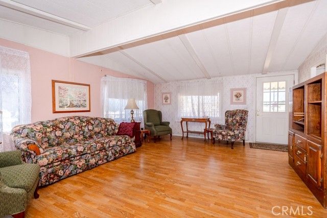 4280 Solano Road, Phelan, CA 92371