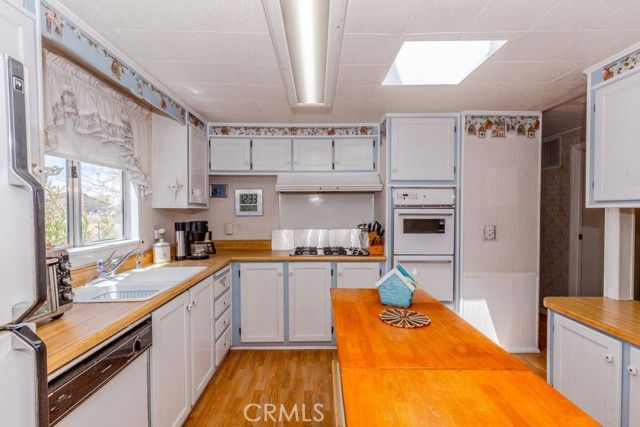 4280 Solano Road, Phelan, CA 92371