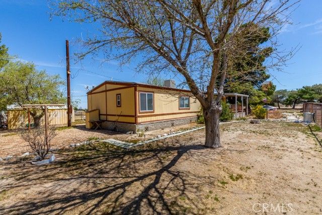 4280 Solano Road, Phelan, CA 92371