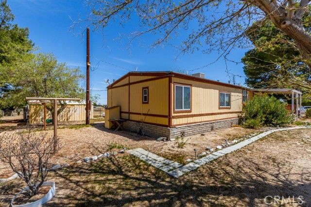 4280 Solano Road, Phelan, CA 92371