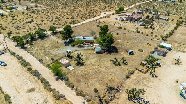 4280 Solano Road, Phelan, CA 92371