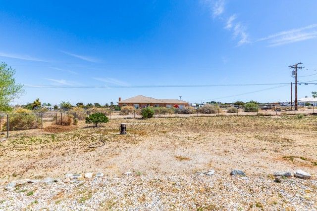 4280 Solano Road, Phelan, CA 92371