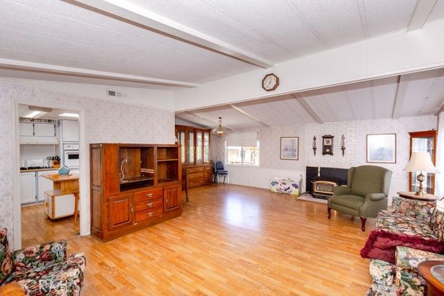 4280 Solano Road, Phelan, CA 92371