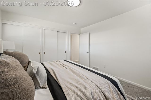 23520 Marlow Street, Oak Park, MI 48237