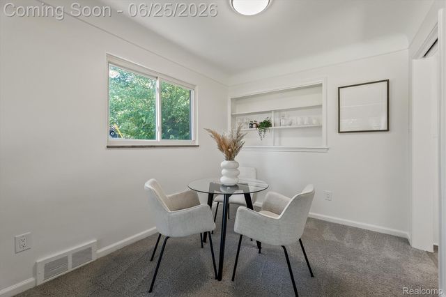 23520 Marlow Street, Oak Park, MI 48237