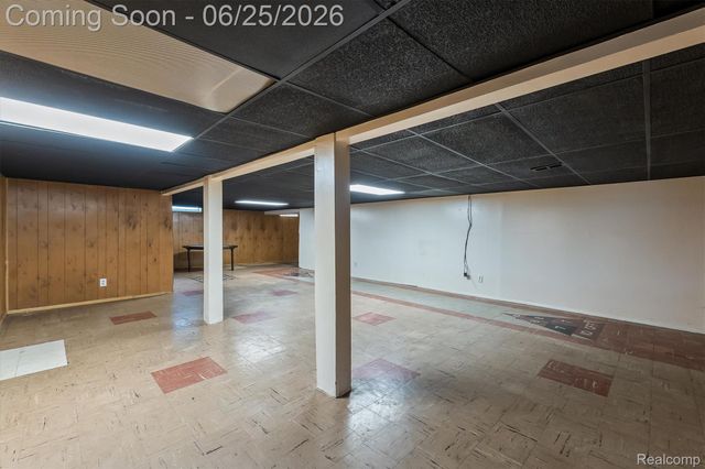 23520 Marlow Street, Oak Park, MI 48237