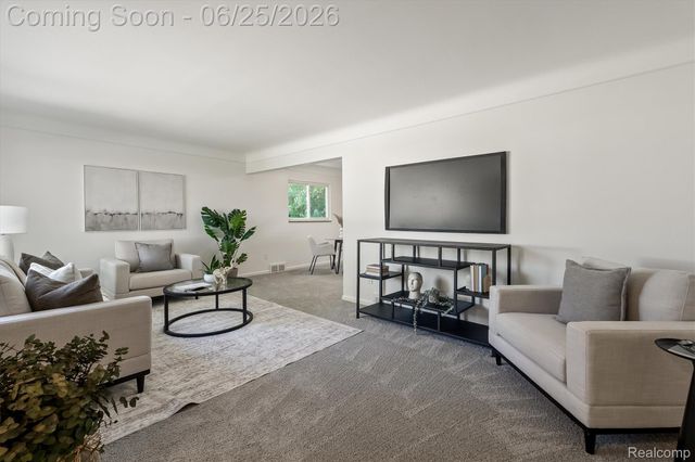 23520 Marlow Street, Oak Park, MI 48237