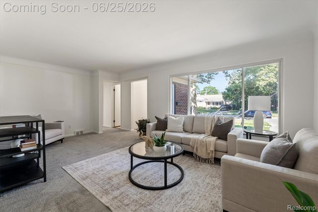 23520 Marlow Street, Oak Park, MI 48237